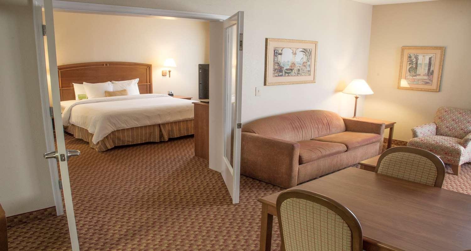 Best Western Plus Kendall Hotel & Suites The Crossings Exterior foto