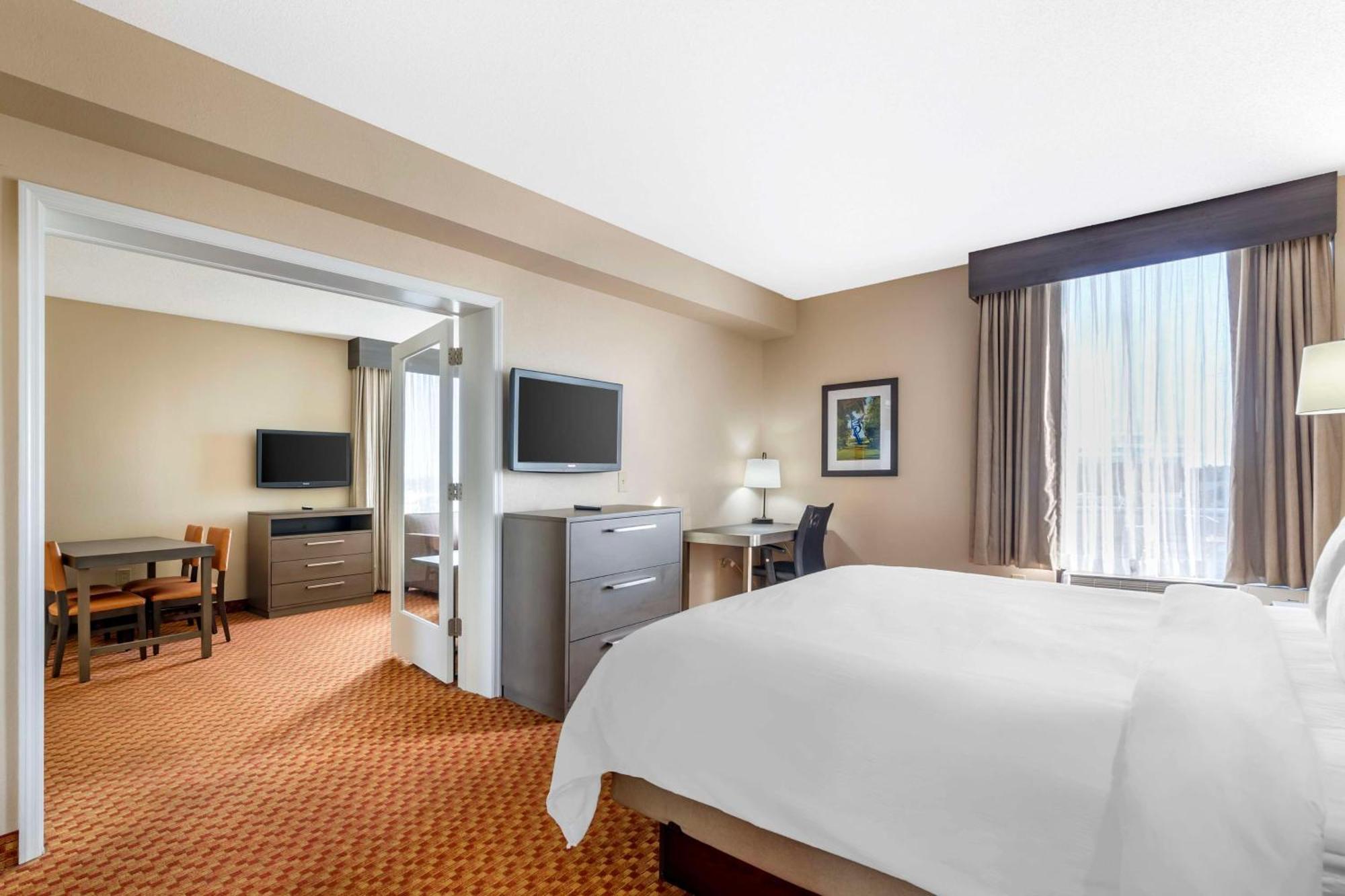 Best Western Plus Kendall Hotel & Suites The Crossings Exterior foto