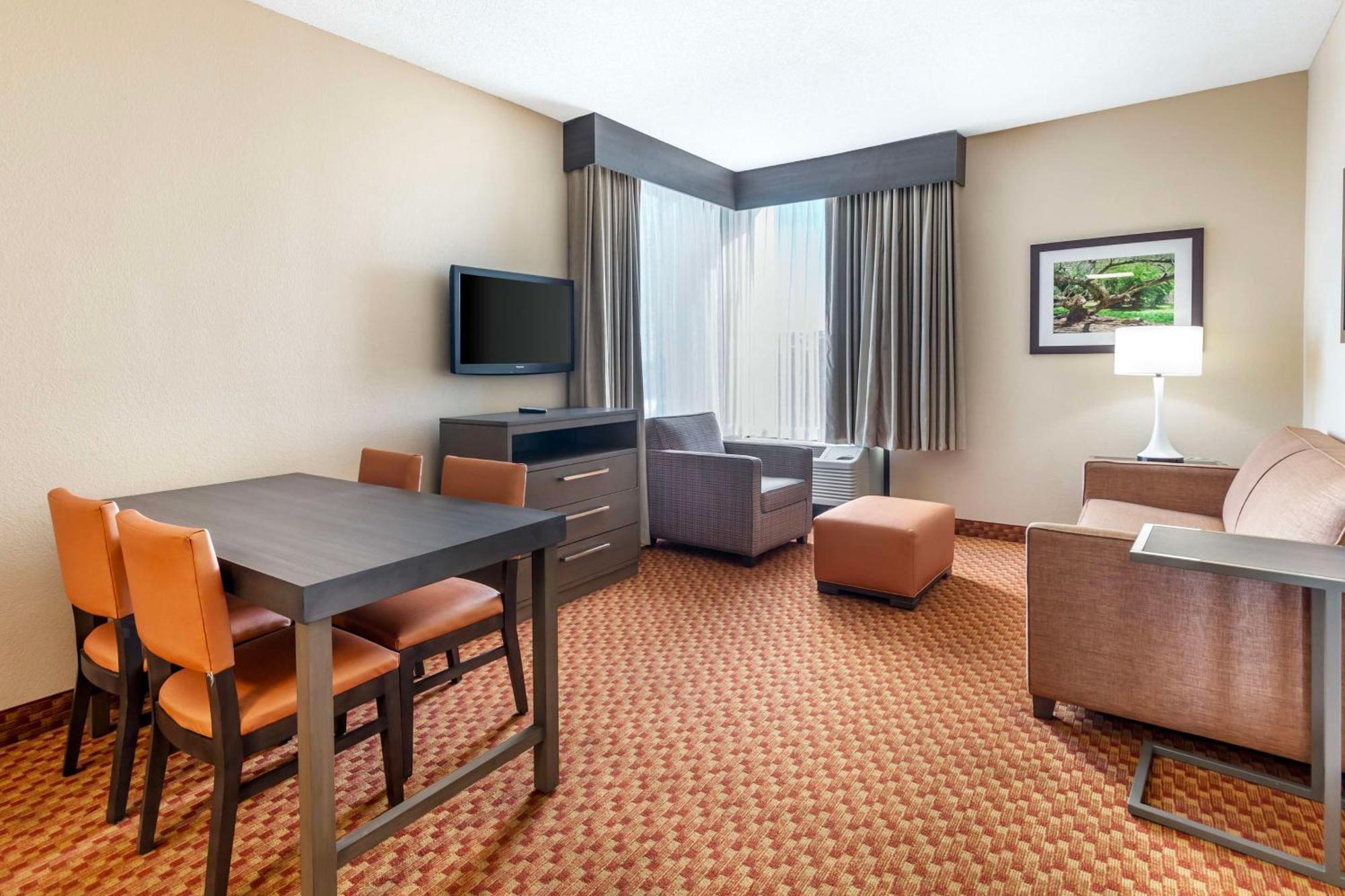 Best Western Plus Kendall Hotel & Suites The Crossings Exterior foto
