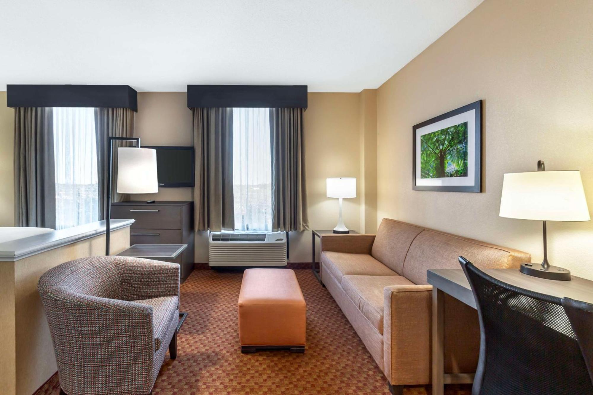 Best Western Plus Kendall Hotel & Suites The Crossings Exterior foto