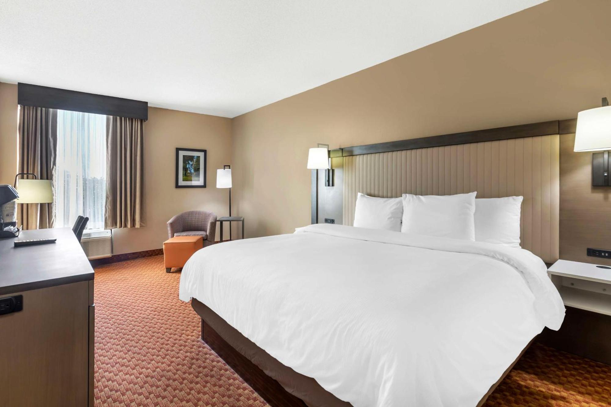 Best Western Plus Kendall Hotel & Suites The Crossings Exterior foto