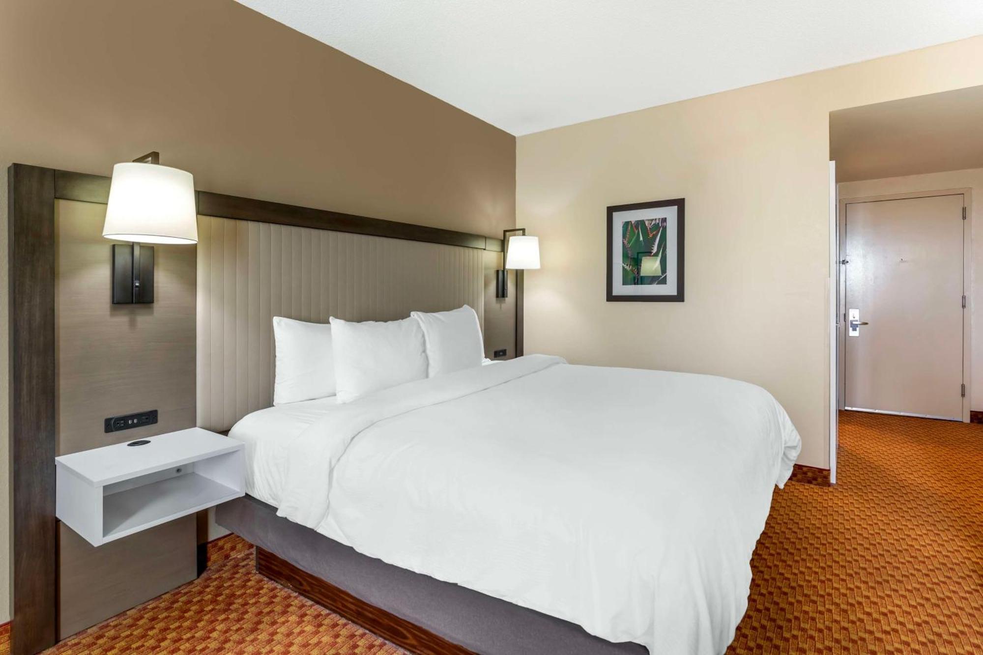 Best Western Plus Kendall Hotel & Suites The Crossings Exterior foto